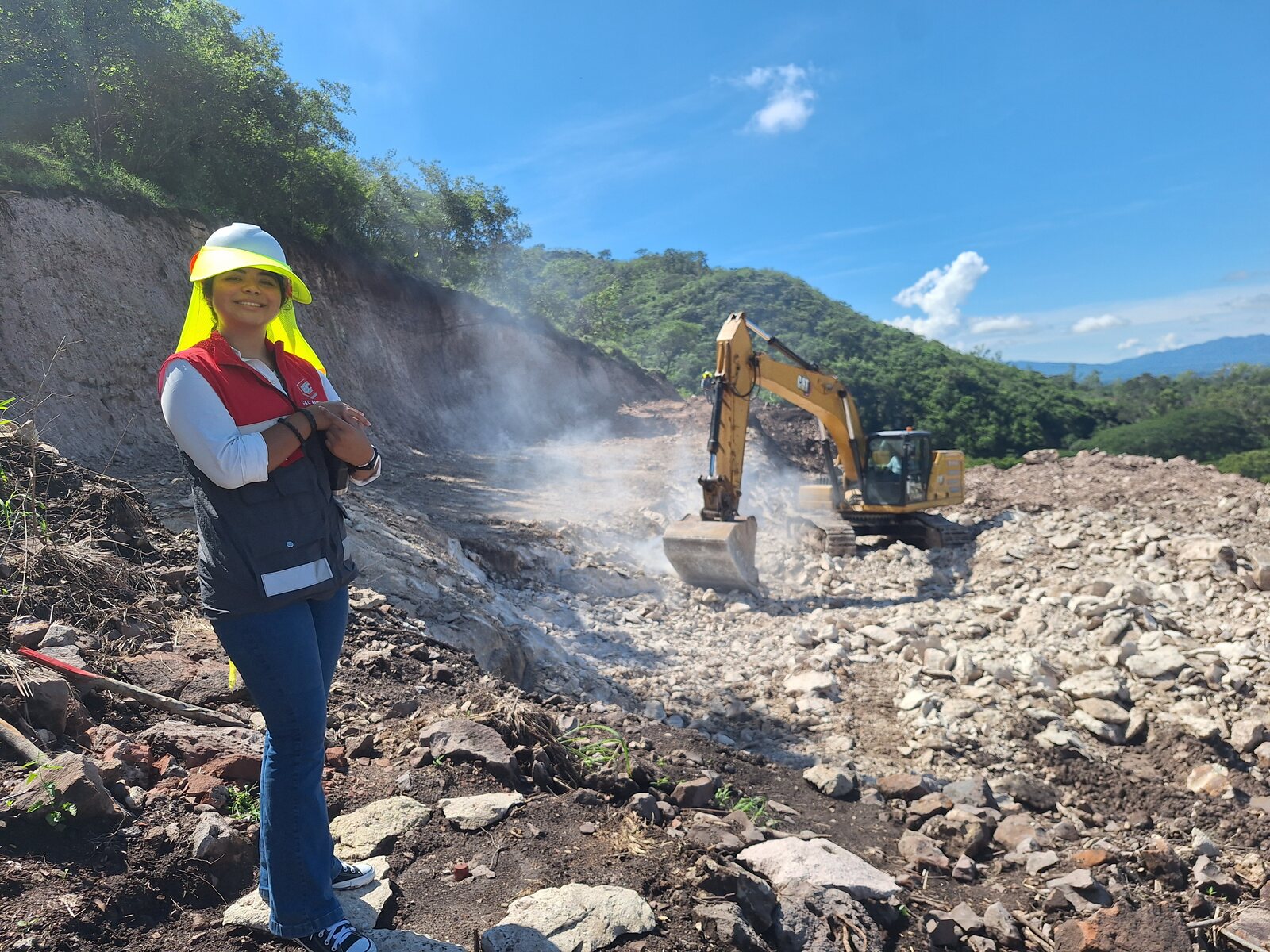 Supervisión técnica de movimiento de tierra y maquinaria